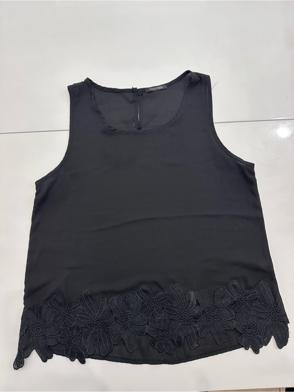 Papermoon Black Floral Crochet Lace Hem Tank Blouse Plus Size 1X Flaw